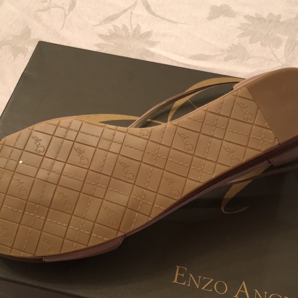Sandals - Picture 2 of 2